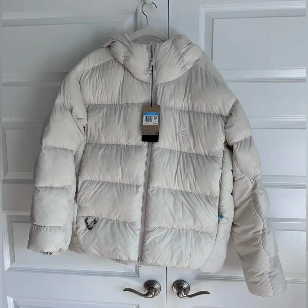 Nike ACG Lunar Lake Prima Loft‎ Jacket NWT Summit White